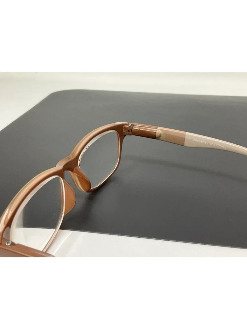 Peepers 352 Brown Reading Glasses + 2.50